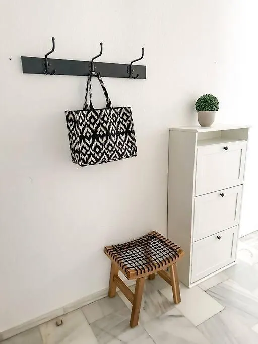 Elegant 2-Bedroom Apartment With Beautiful Views ベナルマデナ スペイン