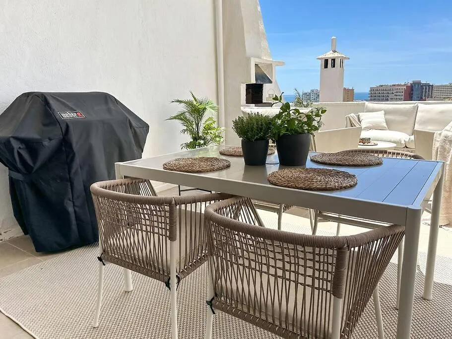 Elegant 2-Bedroom Apartment With Beautiful Views Benalmadena 0*,